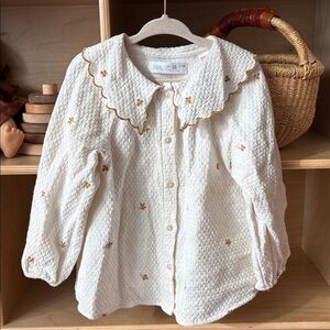 Zara Girls 4-5 Ivory Textured Shirt Floral Embroiderer Ruffle Collar
